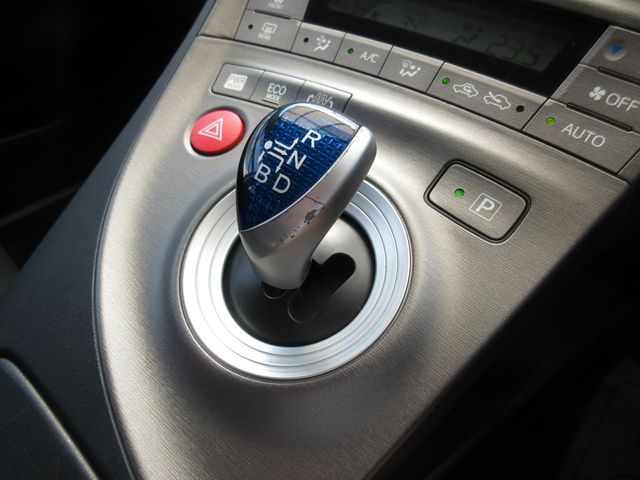 Toyota PRIUS PHV 2012-06 4996-19