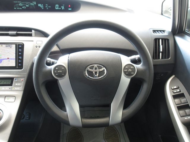 Toyota PRIUS PHV 2012-06 4996-15