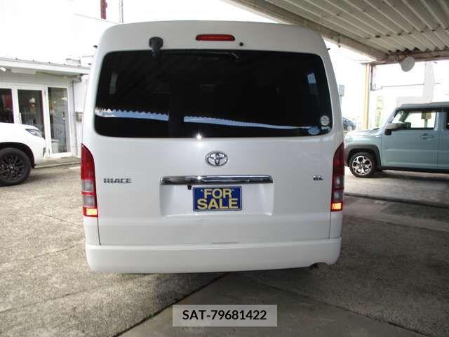 Toyota HIACE WAGON 2013-10 220832-4