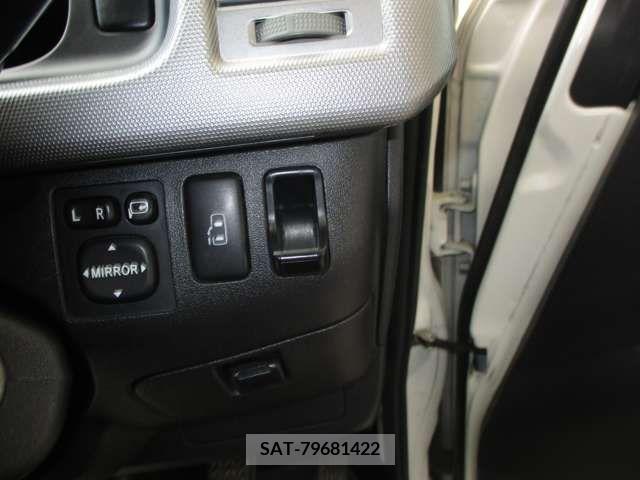 Toyota HIACE WAGON 2013-10 220832-17