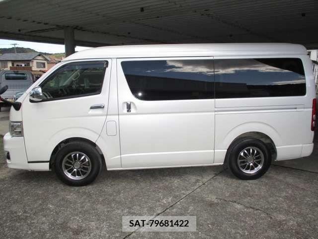 Toyota HIACE WAGON 2013-10 220832-2