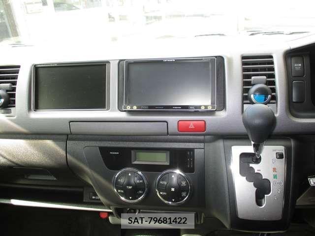 Toyota HIACE WAGON 2013-10 220832-11