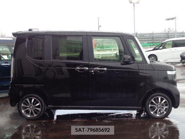 Honda N BOX CUSTOM 2024-02 219365-4