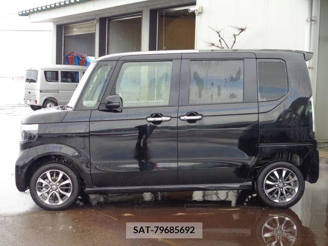 Honda N BOX CUSTOM 2024-02 219365-5