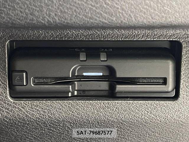 Nissan KICKS 2021-09 331893-6