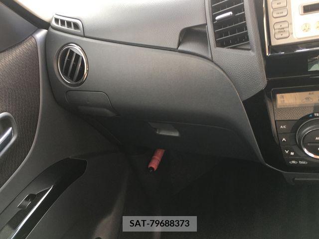 Nissan ROOX 2010-11 201882-9