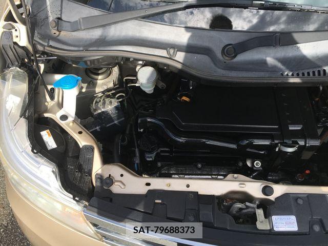 Nissan ROOX 2010-11 201882-17