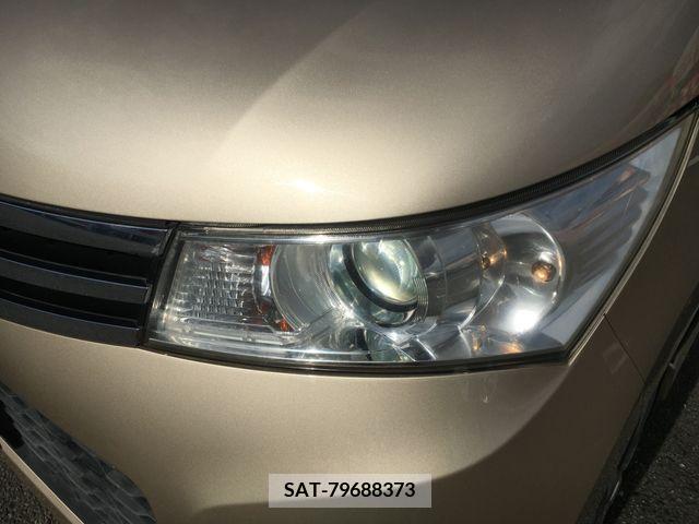 Nissan ROOX 2010-11 201882-15