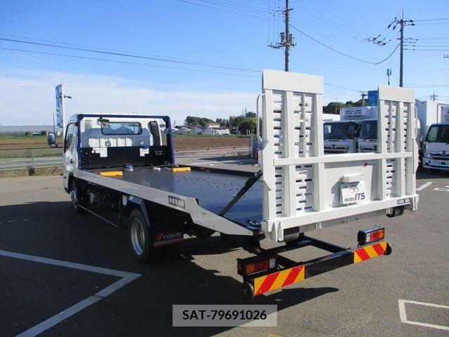 Mitsubishi CANTER 2023-11 263535-3