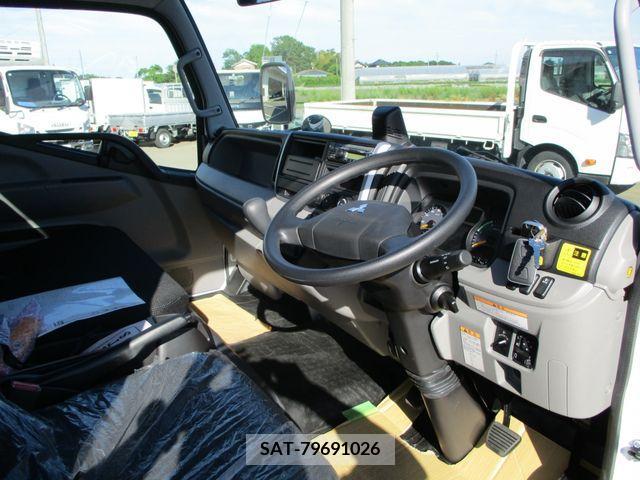 Mitsubishi CANTER 2023-11 263535-7