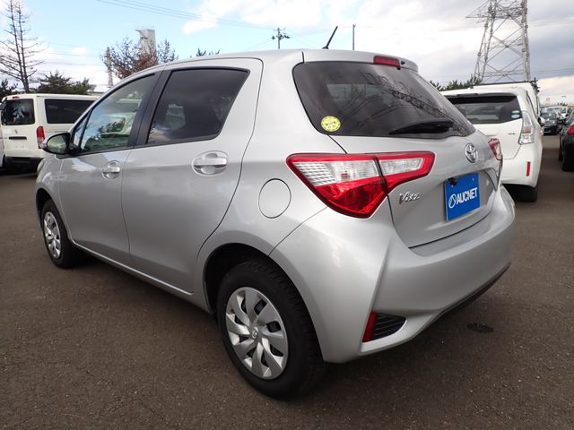 Toyota VITZ 2018-04 190140-2