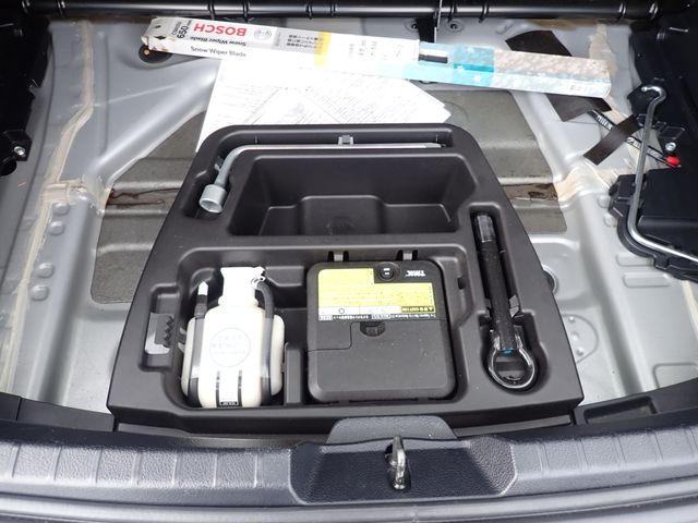 Toyota VITZ 2018-04 190140-22