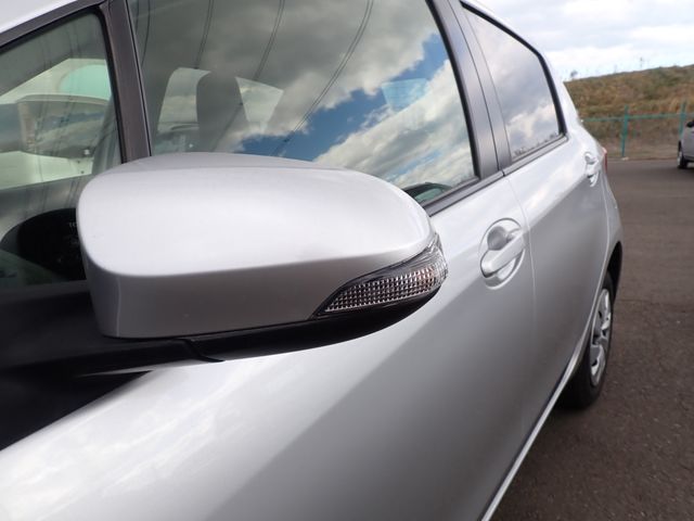 Toyota VITZ 2018-04 190140-3