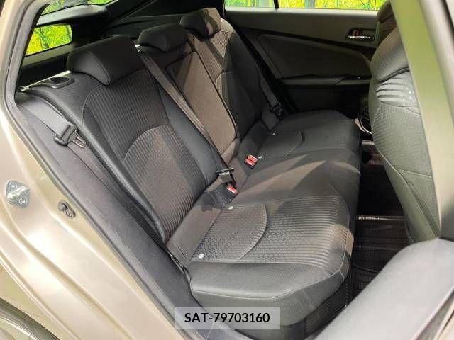 Toyota PRIUS 2015-12 282169-9