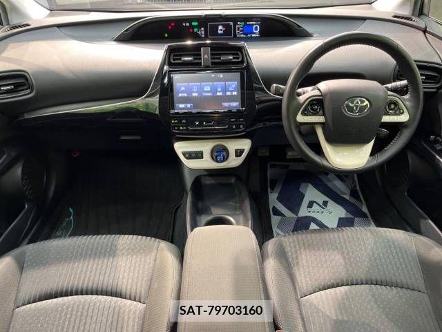 Toyota PRIUS 2015-12 282169-1
