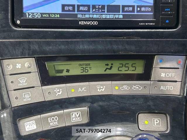 Toyota PRIUS 2012-06 366487-4