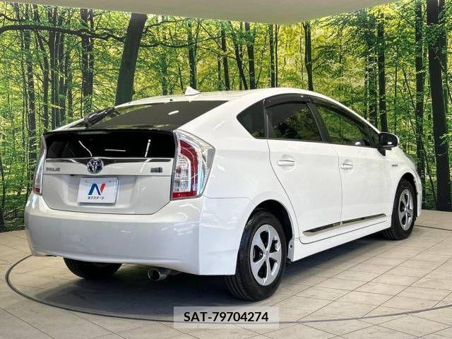 Toyota PRIUS 2012-06 366487-17