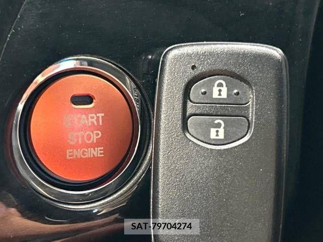 Toyota PRIUS 2012-06 366487-7