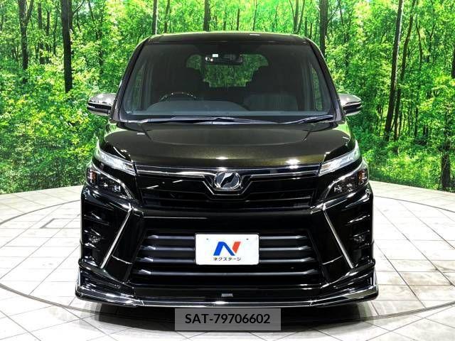Toyota VOXY 2018-06 332430-16