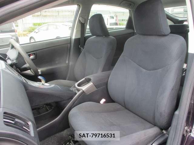 Toyota PRIUS 2012-01 322114-6
