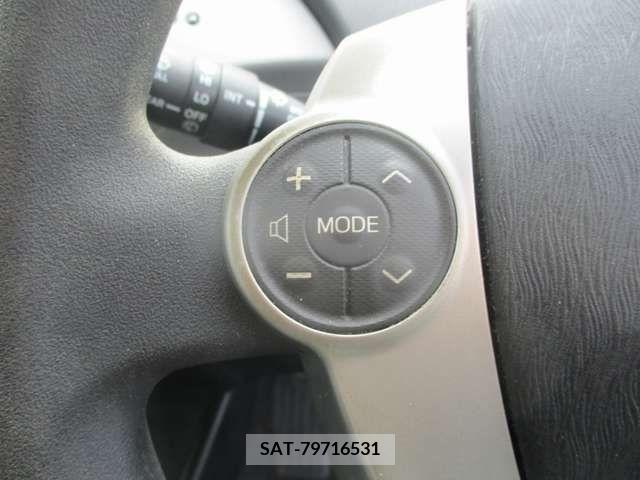 Toyota PRIUS 2012-01 322114-10