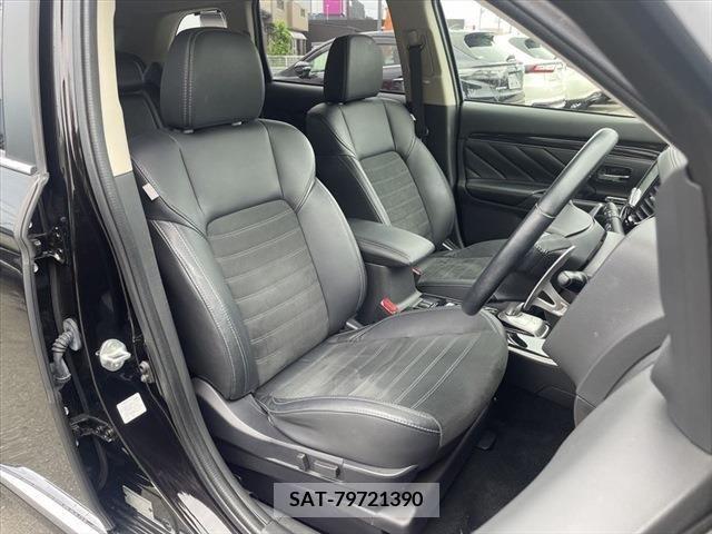 Mitsubishi OUTLANDER PHEV 2019-03 303570-9