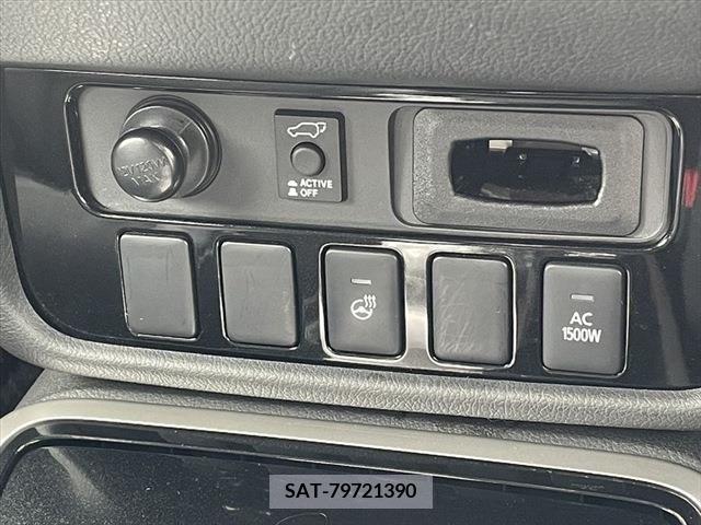 Mitsubishi OUTLANDER PHEV 2019-03 303570-6