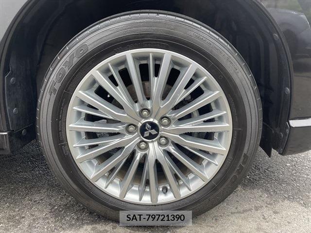 Mitsubishi OUTLANDER PHEV 2019-03 303570-15