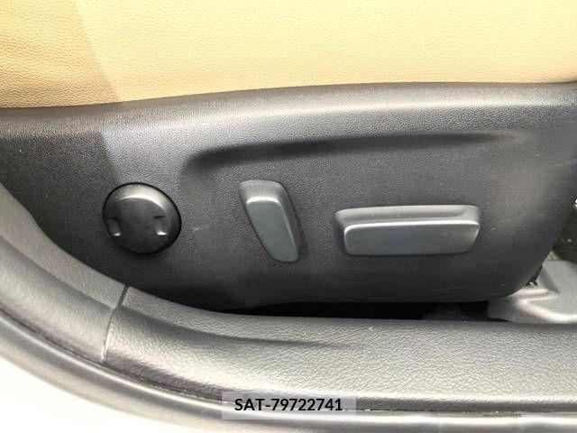 Toyota MARK X 2012-10 257428-4