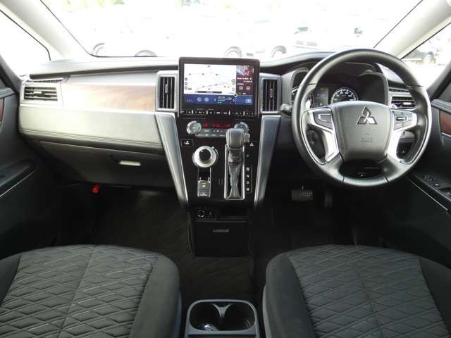 Mitsubishi DELICA D5 2019-04 2329-4