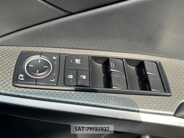 Lexus IS 2014-03 388120-25