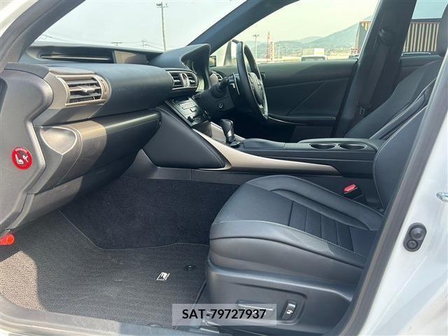 Lexus IS 2014-03 388120-2