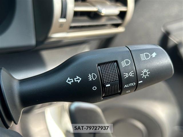 Lexus IS 2014-03 388120-23