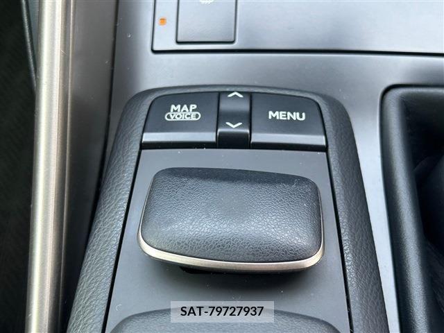 Lexus IS 2014-03 388120-18
