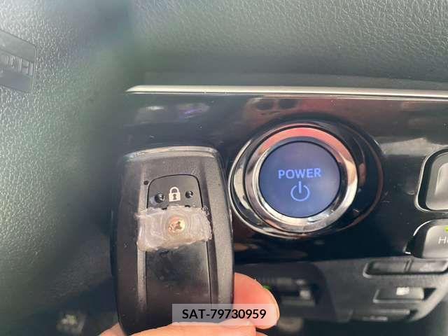 Toyota PRIUS 2018-07 282203-18