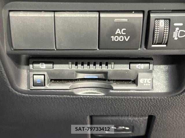 Toyota AQUA 2022-10 331931-7