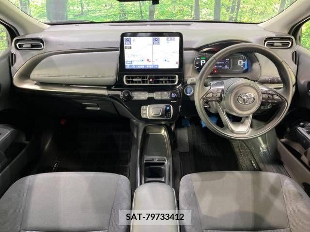 Toyota AQUA 2022-10 331931-1