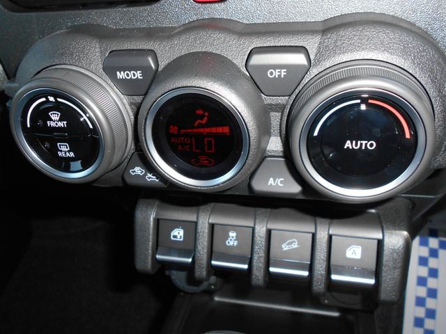 Suzuki JIMNY 2023-08 15541-14