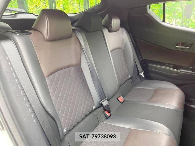 Toyota C-HR 2017-02 322948-10