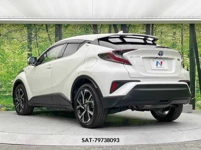 Toyota C-HR 2017-02 322948-18