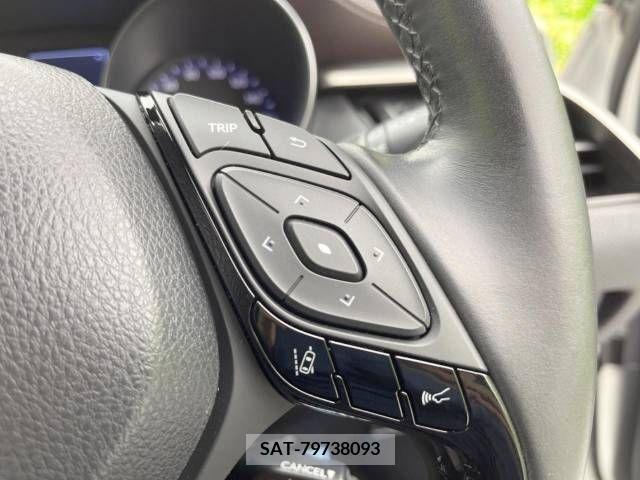 Toyota C-HR 2017-02 322948-8