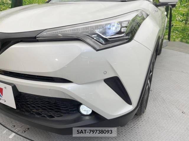 Toyota C-HR 2017-02 322948-11