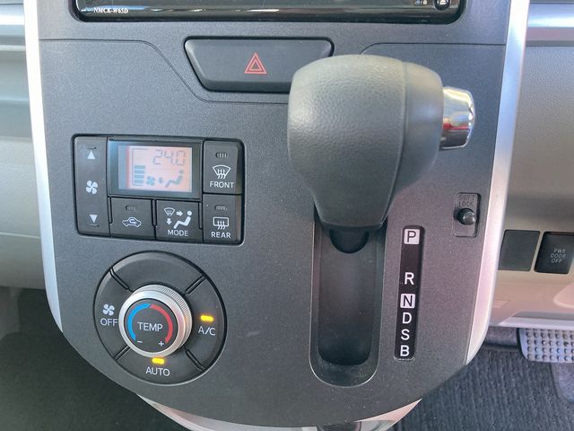 Daihatsu TANTO 2015-10 189947-20