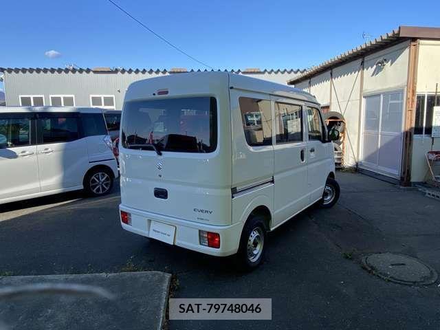 Suzuki EVERY 2023-06 207160-1