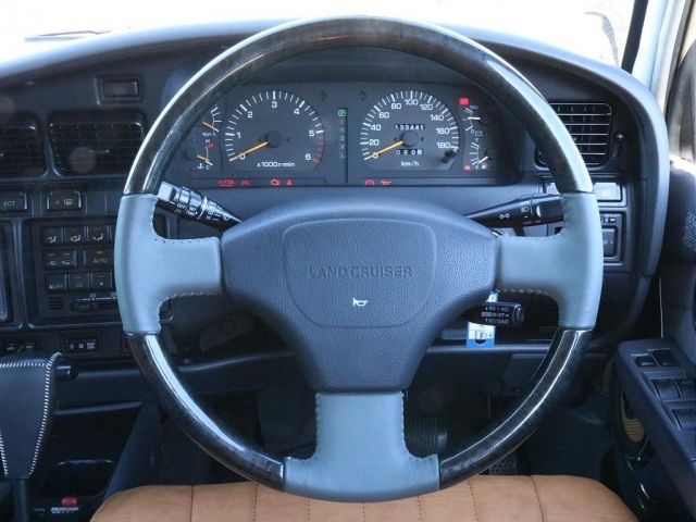 Toyota LAND CRUISER 1994-01 18812-13