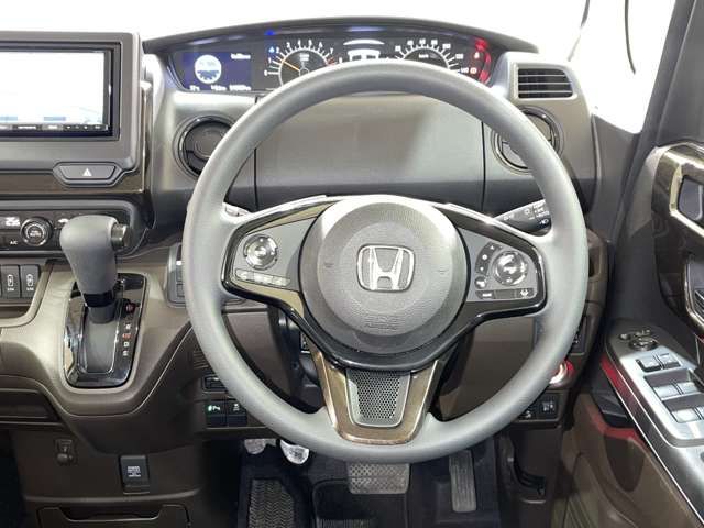 Honda N BOX 2022-06 2200-13