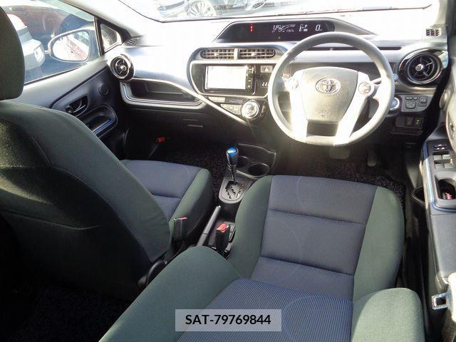 Toyota AQUA 2015-04 221778-9