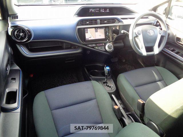 Toyota AQUA 2015-04 221778-10