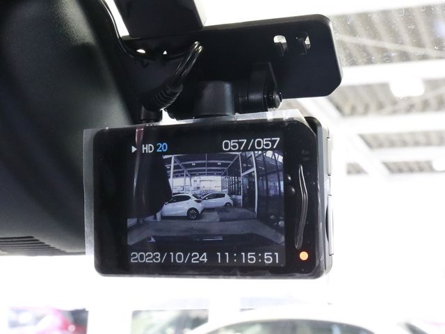 Daihatsu CAST 2016-07 15964-10