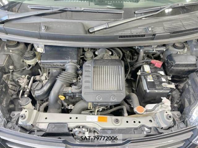 Toyota ROOMY 2018-01 283685-18